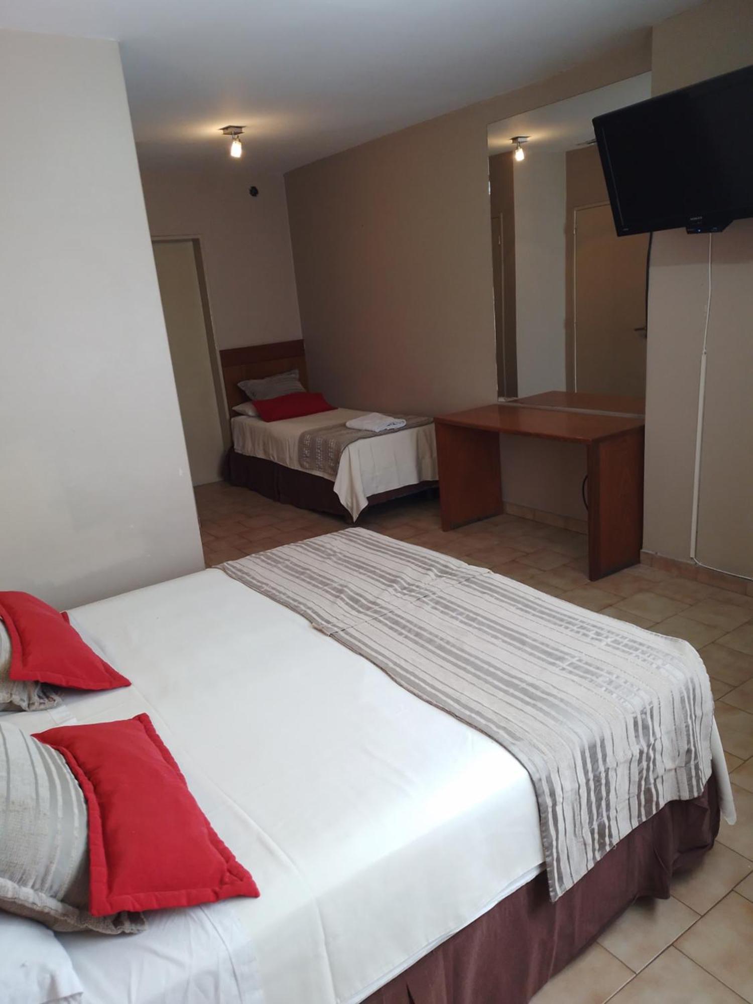 Camino Real Hotel Cordova Esterno foto